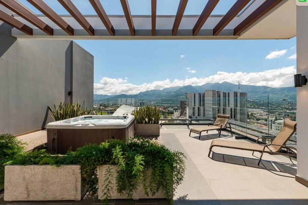 Rooftop Jacuzzi - 18Th Floor Apt City View Mata de Palo エクステリア 写真